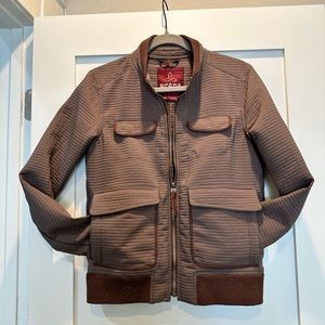 Prana jacket with extra pockets